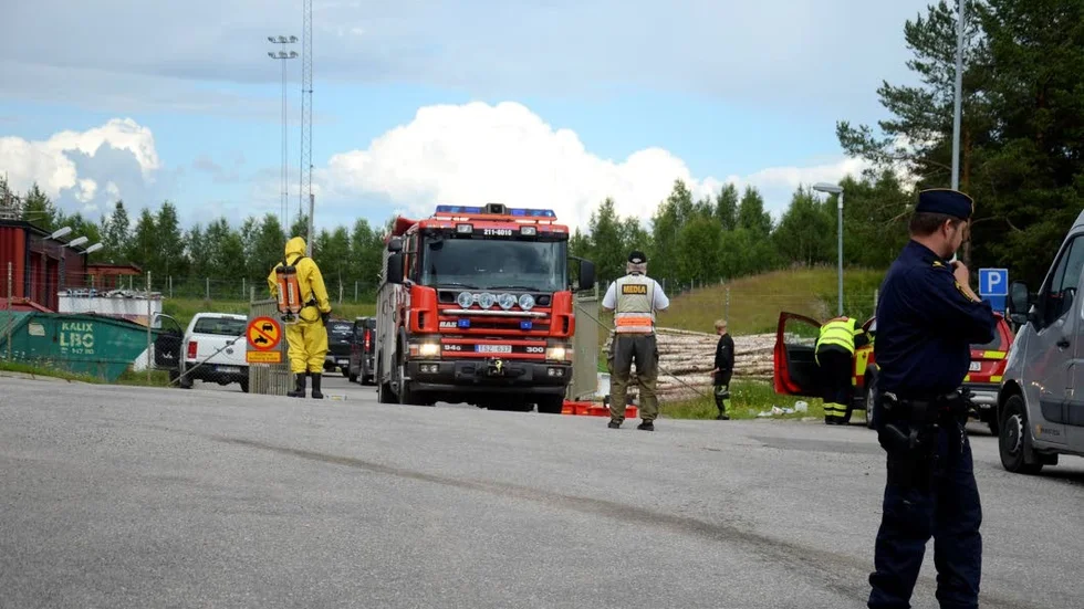 Olycka. Under fredagen fick en man ammoniak i ansiktet under ett reparationsarbete på Part Arena i Kalix.