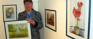 Akvarellfärgerna öppnade vägen tillbaka till glädjen "Blåljus" signalerar hopp och livsglädje