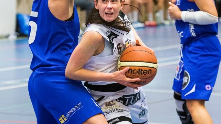 Het. Evelina Strömberg stod för flest assist, åtta stycken, när Luleå Stars besegrade KFUM Central.