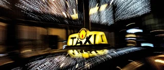 Taxichaufför angreps – kvinna åtalas