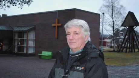 AVVECKLAS. Förhoppningen är att hitta en intressent som köper Näsby kyrka i sista hand är det rivning som gäller, enligt Gunnar Åström.  Foto: Britt-Louise Spets