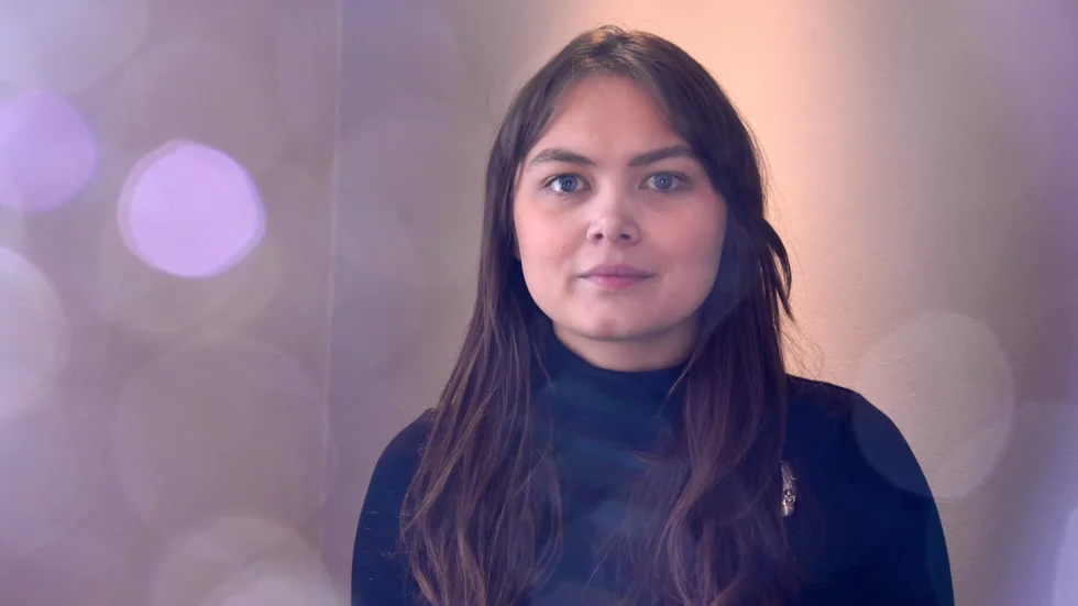 Emelie Huuva Skeppar berättade om tjejjourernas erfarenheter av att möta utsatta unga tjejer och kvinnor under en konferens med fokus på kommersiell sexuell exploatering av barn och unga.