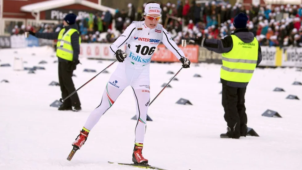 KÄMPADE. Piteå Elits Sofia Henriksson åkte bra på den klassiska delen men tappade i skejt.