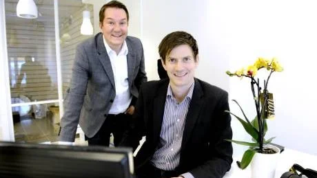NY BOBUTIK. Daniel Larsson (stående) och Daniel Johansson (sittande) öppnar en ny bobutik i Luleå.