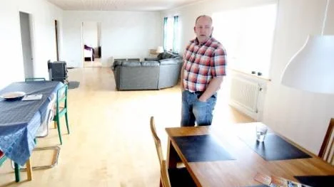Mycket tid och kraft har redan lagts ner på att göra om huset i Lillpite till ett HVB-hem, bland annat får ungdomarna egna rum. "Nu väntar vi bara på tillståndet från Socialstyrelsen" säger Peter Sandberg, en av delägarna som själv kommer att jobba på boendet.