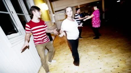 DE TILLHÖR DANSELITEN. Jakob Bergelin och Alexandra Autio, båda Luleå, har dansat in sig i svenska eliten. Bara det senaste året har de tagit hem många fina placeringar i VM, Nordiska mästerskapen och SM.