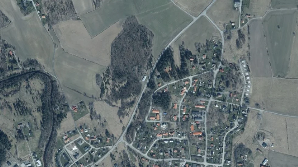 Heby kommun har köpt 9,6 hektar skogsmark som kan bebyggas med friliggande villor, rad- och parhus.