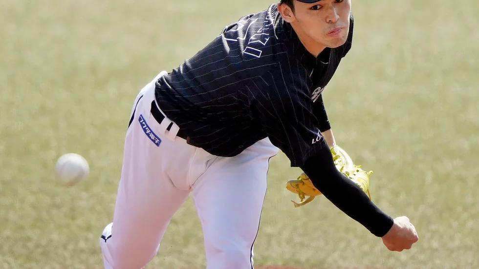 20-årige Roki Sasaki är det nya stjärnskottet inom japansk baseboll.