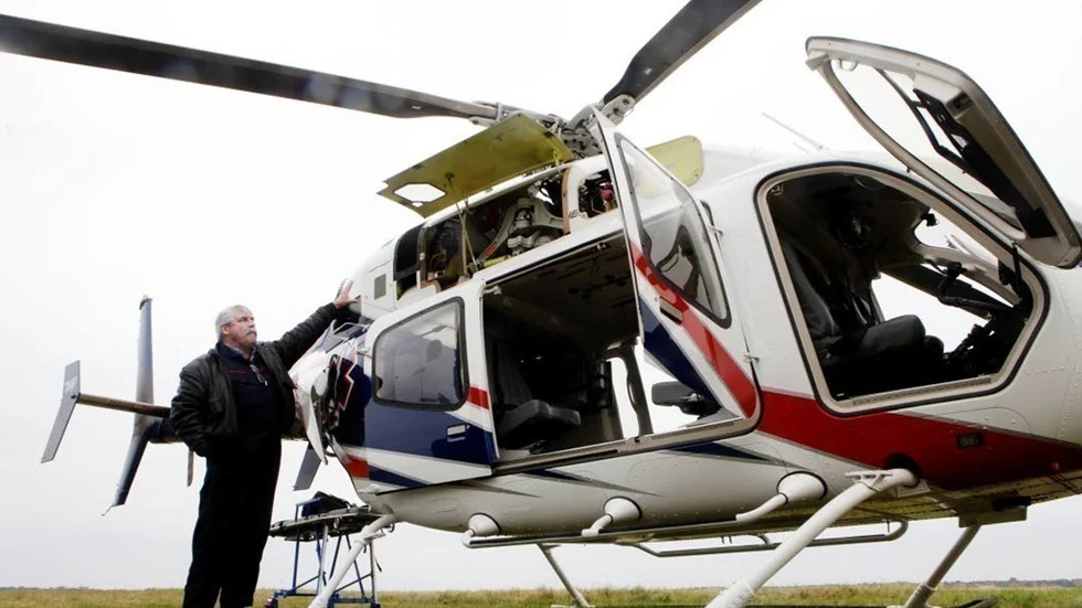 Den vita reservhelikoptern är åter i bruk.