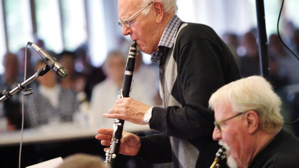 NESTOR. Gösta Lyttkens är en ständig gäst med sin klarinett på Måndagsklubben.