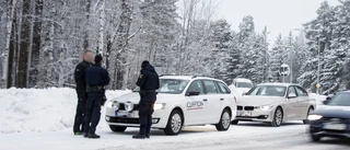 Bilar i rondellkrock – en person till sjukhus
