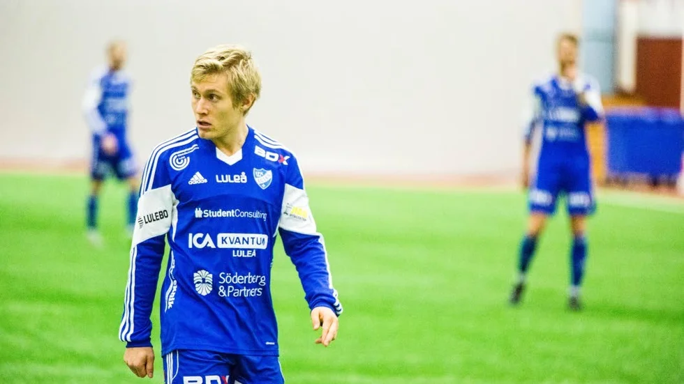 Attraktiv. Gustav Rönnbäck-Wallin närmar sig ett belut kring sin fotbollsframtid.