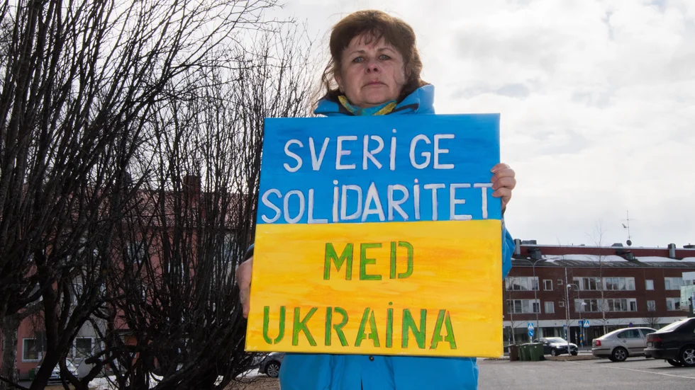 Smina Fredriksson manifesterar varje vecka mot kriget i Urkaina.