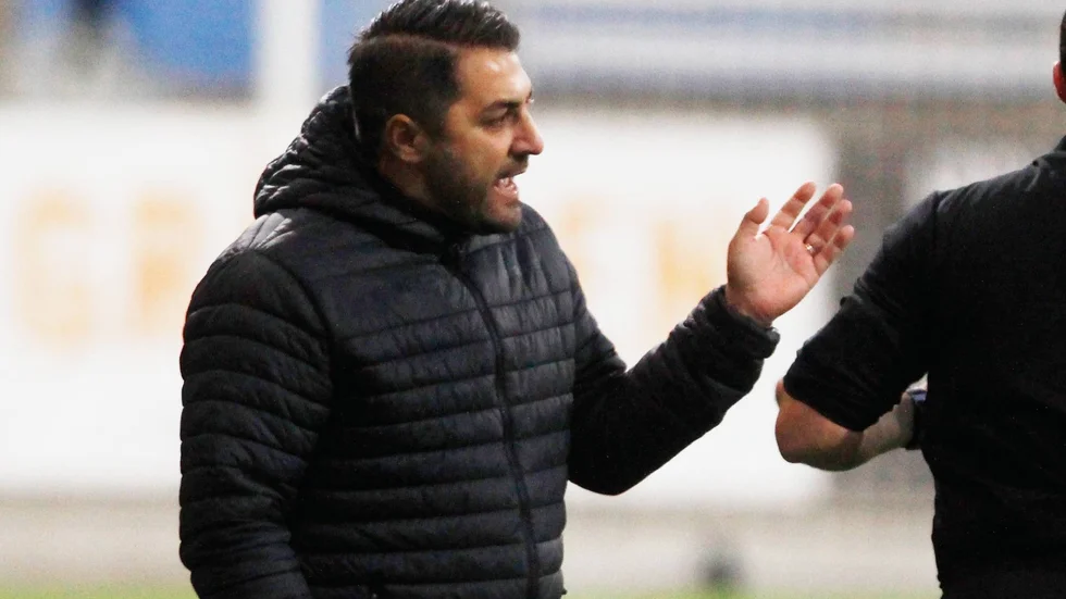 Aziz Halimi och hans Eskilstuna City toppar division 3-serien efter tre omgångar med nio poäng.