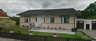 Fastigheten på adressen Hjortronvägen 12 i Åtvidaberg såld på nytt - stigit mycket i värde
