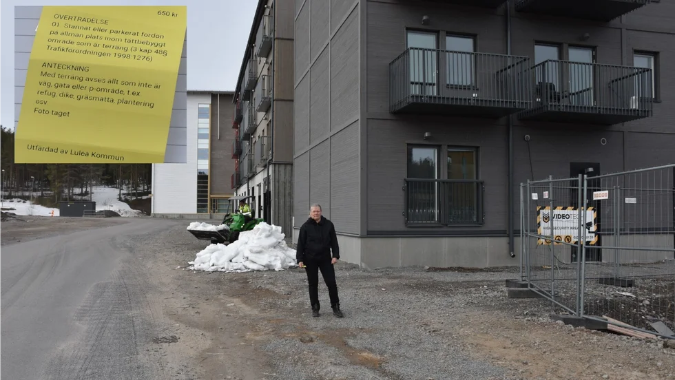 Åsa Jordung Talludde parkerade bilen mellan huset och vägremsan för att bära in möbler till sin nya lägenhet i Kronandalen, och fick böter. 