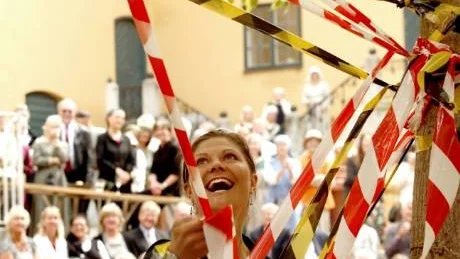 Kronprinsessan Victoria återinvigde ombyggda Fornsalen. Ett museum att vara stolt över, men som behöver se över hur de ska ta emot sponsorpengar.