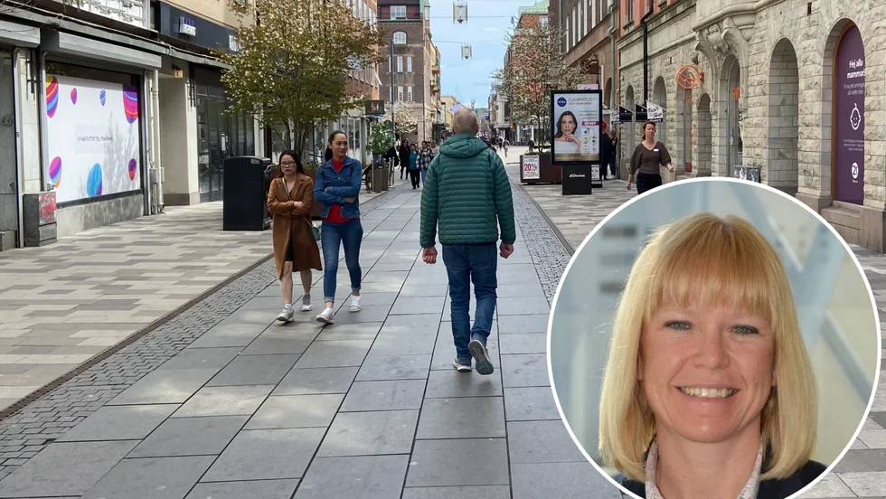Nils Wallin tycker att kommunen ska förenkla för bilar och sänka parkeringsavgifterna i Eskilstuna centrum.
Bilden: Eskilstuna kommun har skrivit under en avsiktsförklaring med tio fastighetsägare med syftet att utveckla centrum. På infällda bilden syns Christina Blomberg, stadsutvecklingsstrateg på Eskilstuna kommun.
