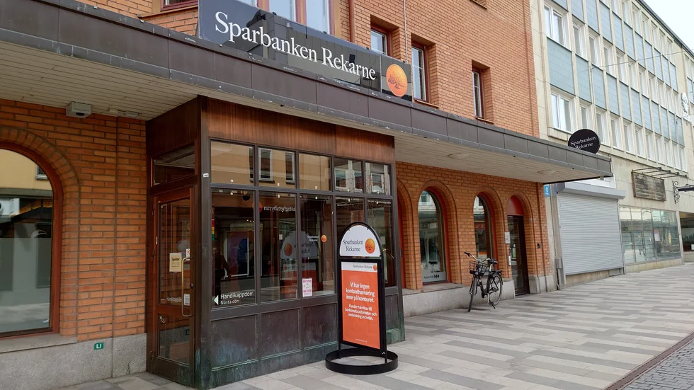 Sparbanken Rekarnes kunder har drabbats av it-haveriet hos Swedbank. Efter klockan 18 på fredagskvällen meddelar Johanna Tömmervik, chef för marknad och kommunikation på Sparbanken Rekarne, att problemet är åtgärdat och att saldot kommer att rättas till under kvällen.