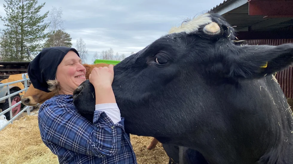 Britta Karin Jakobsson äger företaget tillsammans med hennes söner och har varit mjölkbonde i 22 år.