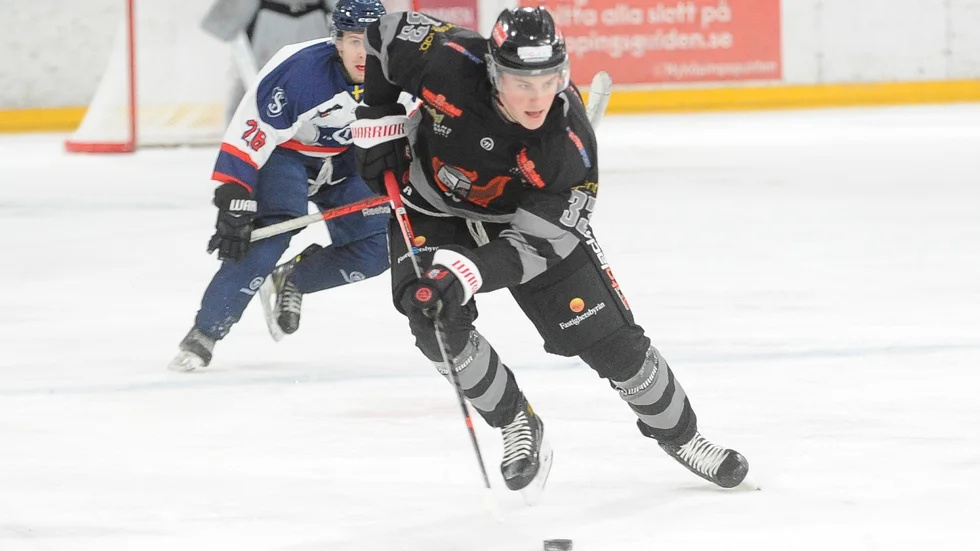 Adam Wagner hjälpte även Nyköpings SK:s J20-lag in några matcher den gångna säsongen. Nu flyttar han till Finland.
