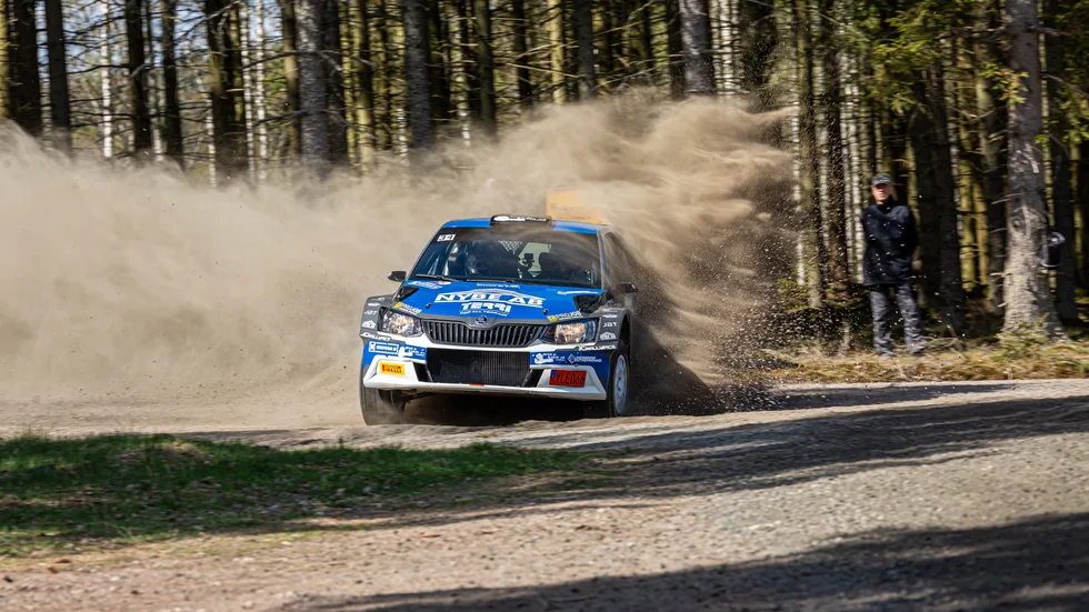 Christoffer Haglund i full fart i sin Skoda Fabia. "Trodde aldrig det skulle gå så fort som det gjorde" konstaterade han.