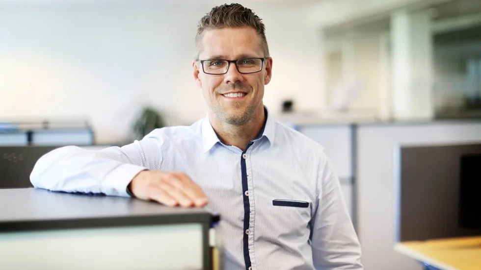 Inga favörer. Ronnie Branting jobbar till vardags som studiestödsutredare på CSN. Och det kommer han att fortsätta med trots provresultatet. "Jag har inga studiemedel kvar", säger han.