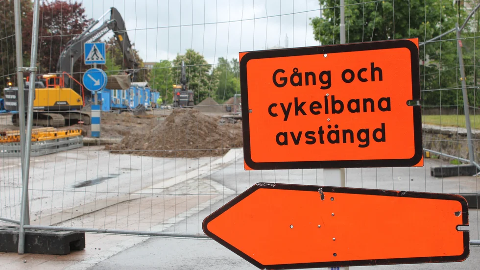 Debattörerna pekar på att dåliga vägar orsakar ökade och helt onödiga kostnader för företagen.