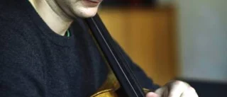 Henning är prisad cellist