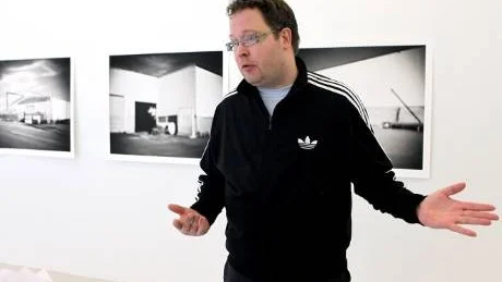 Magnus Denker. Fotograf från Malmö som ställer ut på Gocart gallery i Visby.Foto: Rolf Jönsson