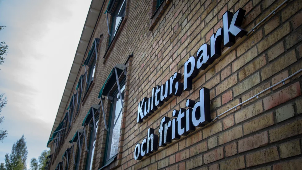 Signaturen "Irriterad prenumerant" ifrågasätter PT:s publicering av namnen på de sökande till parkchefstjänsten och tycker att parkförvaltningen satts under ständig lupp. PT:s ansvarige utgivare svarar.