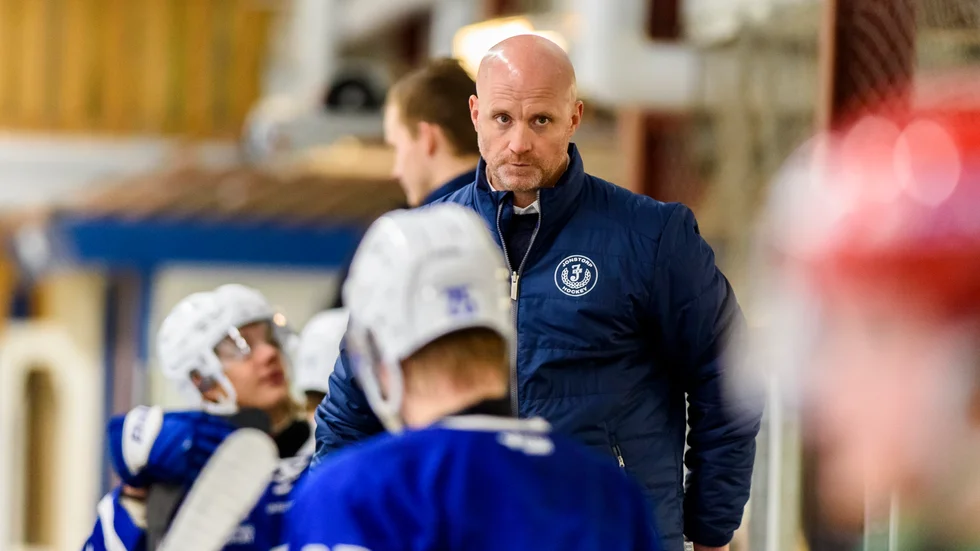 Tim Brithén är Vita Hästens nye assisterande tränare.