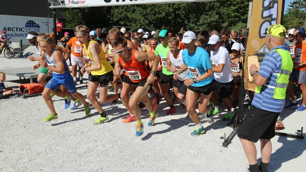 Har går starten av det första Leva halvmaratonloppet.