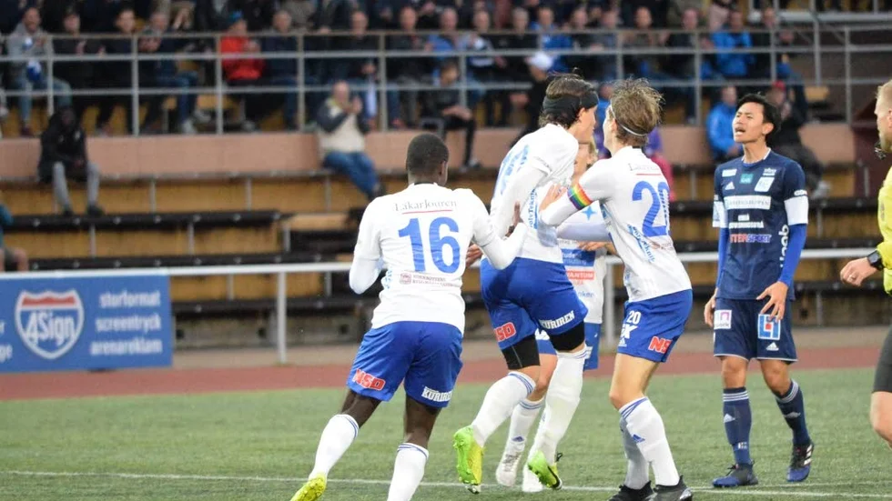 Räddare. Keaton Isaksson (mitten) räddade en viktig poäng åt IFK Luleå.