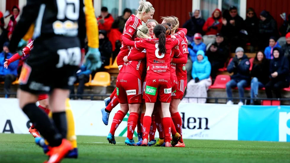 Jublet. Piteå svarade för en toppmatch och vann över obesegrade Eskilstuna.