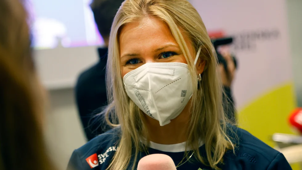 Frida Karlsson vid hemkomst efter skid-VM.