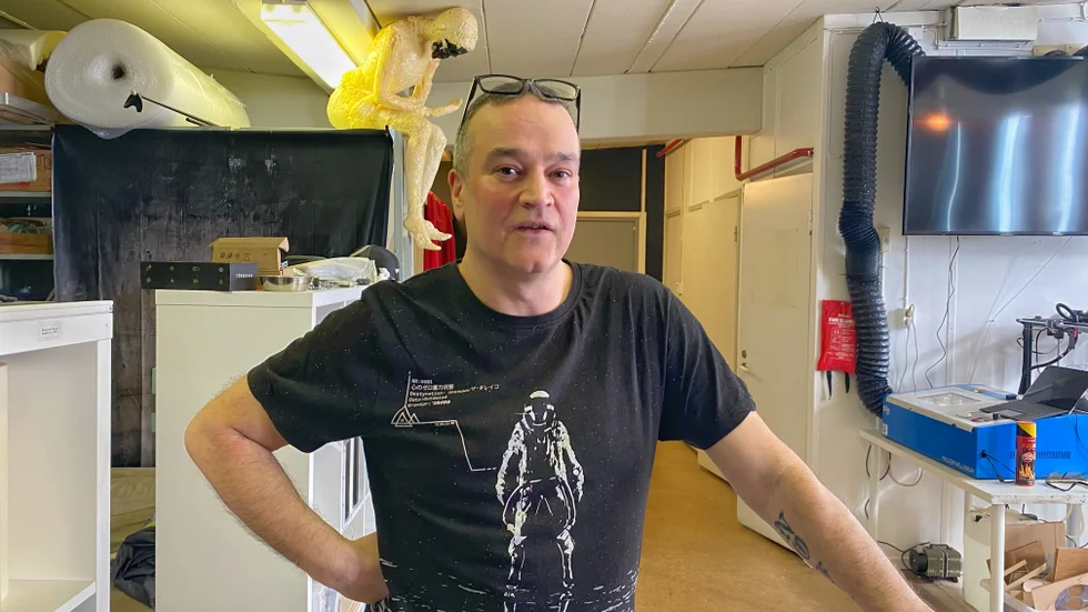 "Det är flera i Mariefred som frågat om jag ska göra fler fasader och om jag kan göra hela modeller av deras hus. Men när jag säger vad det skulle kosta brukar det inte vara lika intressant längre", säger Mikael Gustafsson.