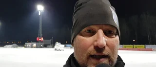  TV: Siriustränaren när han ställs mot väggen: Nu förstår jag inte frågan • Boll i ögat och sjukhusbesök för anfallaren
