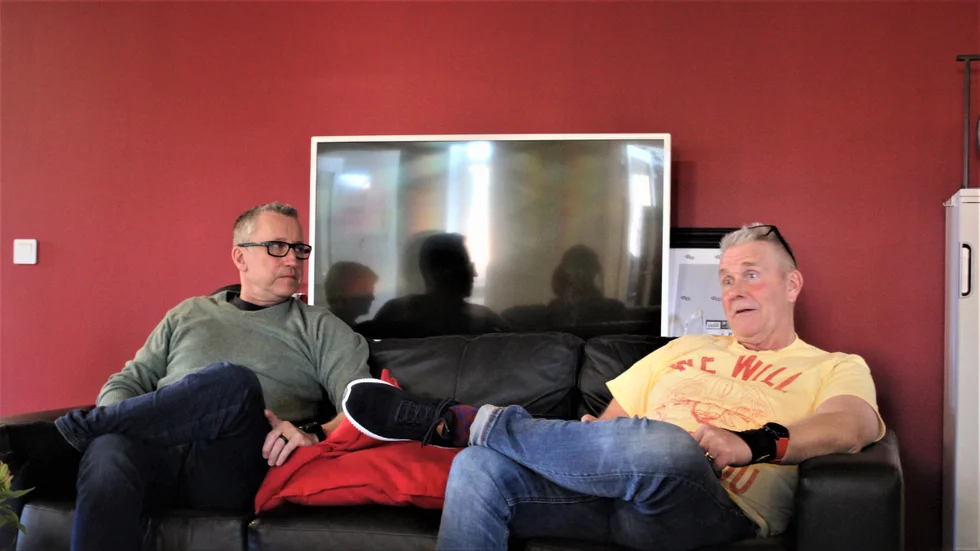Peter Rodriguez och Peder Olausson som driver Rotakorn Electronics AB tecknar en ny rekordorder på halvledare till en Europas största fordonstillverkare. "Det är en långsiktig affär", säger Peder Olausson.