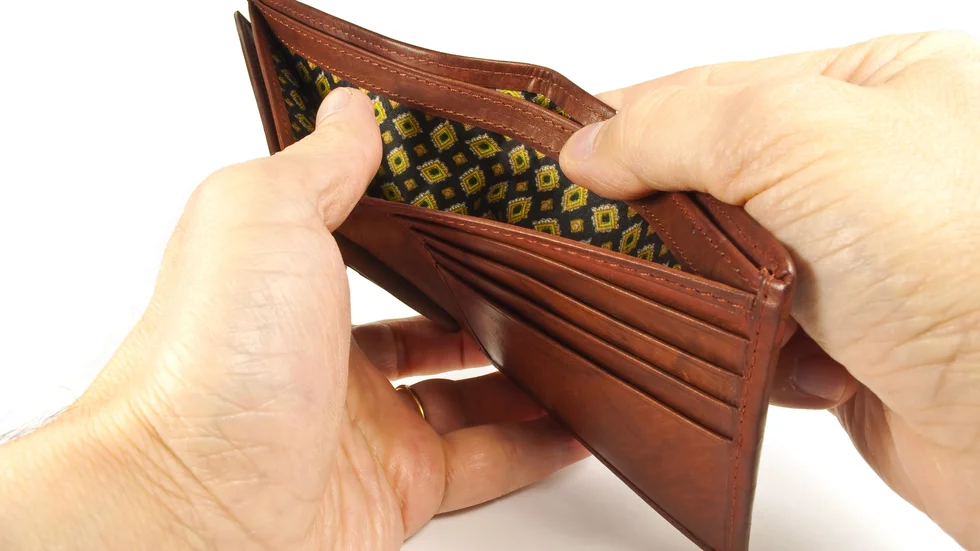 Det är ju inte några korvören det rör sig om. Själv går jag miste om lite drygt 1800 kr/mån, ca 22 000 kr nästa år i rena pengar, vilket nog ligger rätt nära snittet, skriver insändarskribenten.