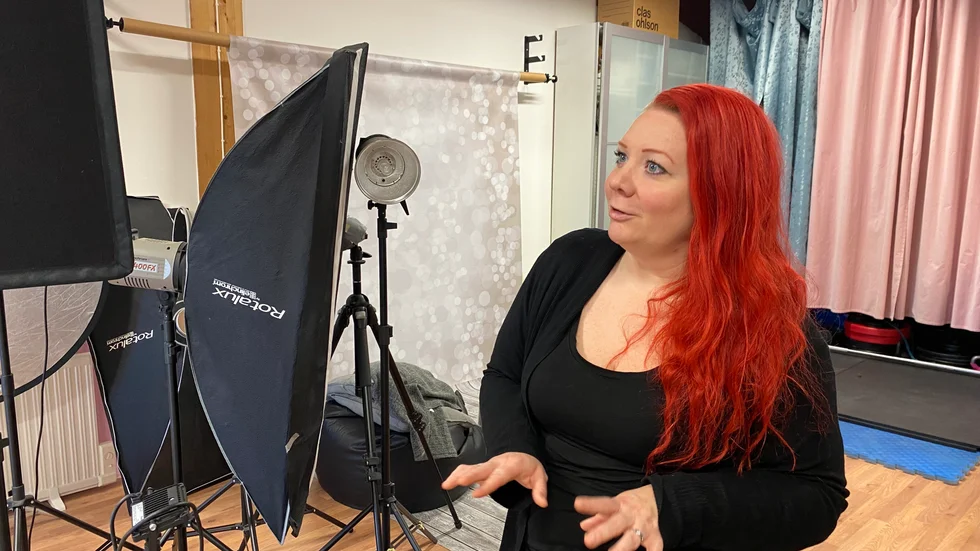 "Jag brukar vara glad och positiv så smittar det över till den jag fotograferar, då brukar det bli bra bilder", säger Angelica Klang.