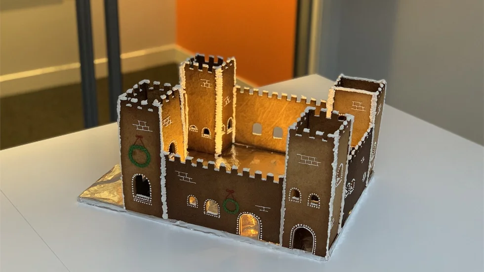 När budgivningen avslutades på tisdagseftermiddagen stod det klart att årets välgörenhets-pepparkakshus får samma köpare som förra årets motsvarighet. 