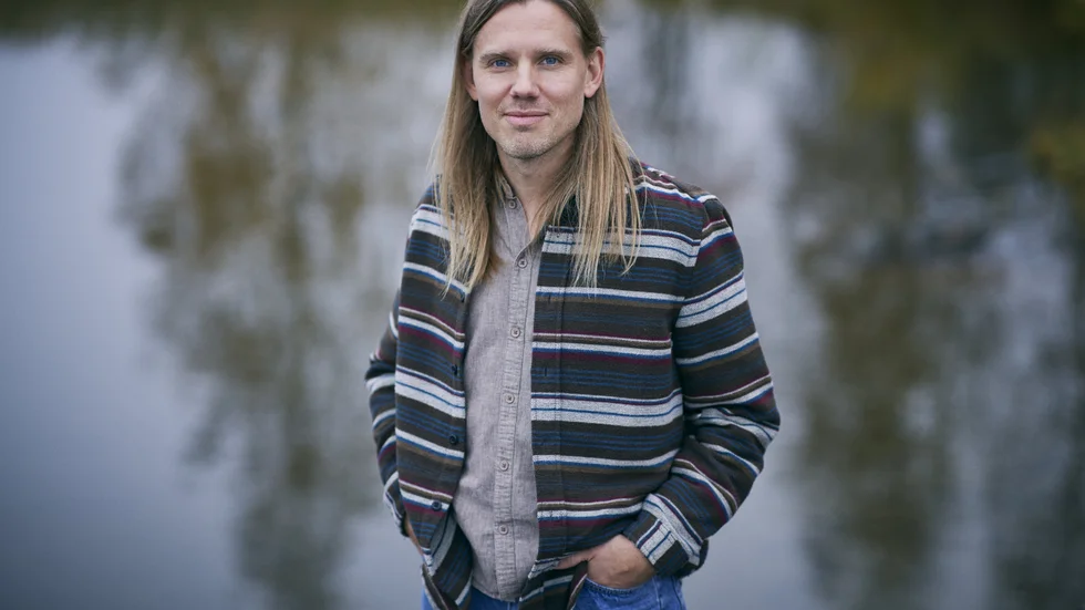 Nils Lundkvist ville skriva om två tolvåringars uppväxt och vänskap.