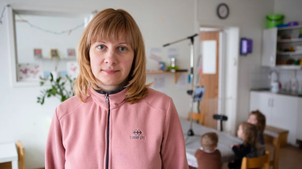 Svitlana Skrytska har fått jobb på en förskola via Arbetsförmedlingens program för ukrainska flyktingar. 
