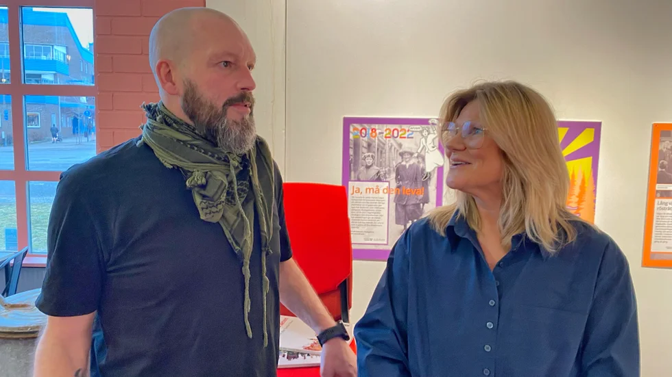 "Det är viktigt att tänka på att bakverket ska gå att laga under hela året, så det måste vara saker som man antingen kan konservera eller förvara, eller sådant som går att få tag på under året om", sa jurymedlemmen Johan Sörberg. Med i juryn är också Elisabeth Johansson.