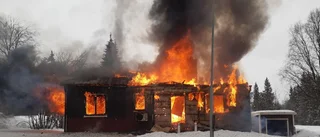 Villa totalförstörd i brand: ”Den är helt nedbrunnen”
