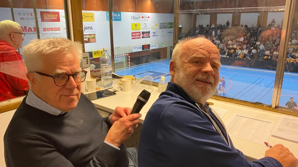 Boren futsal cup, speakerbåset. Lars Samuelsson och Kjell Augustsson.