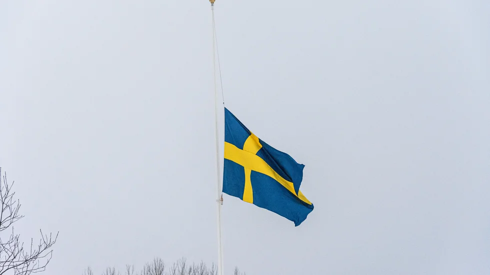 Hela landet vaknar med en stor sorg efter gårdagens skolskjutning i Örebro som skördade minst tio offer.