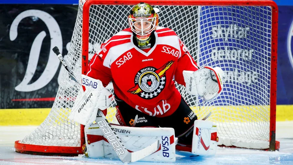 REDO. Joel Lassinantti har spelat bra sedan han kommit till­baka från skada och är favorit att vakta målet mot Frölunda 
i CHL-kvartsfinalen.