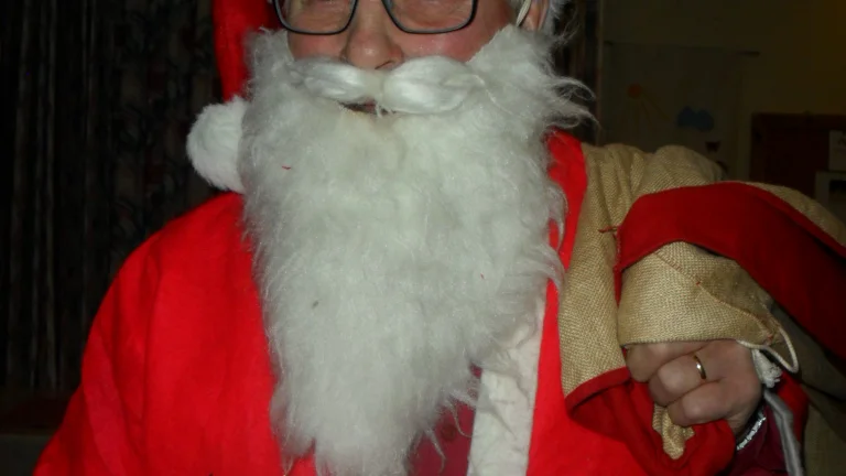 Tomten. Kom med julklappar.